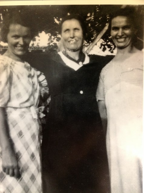 Mother Marija, with her sisters Francka and Felicka 1920s